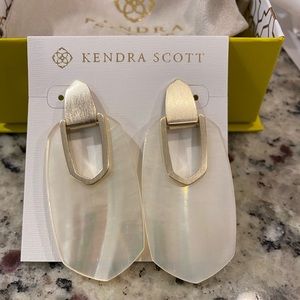 Kendra Scott Kailyn Statement Earrings.